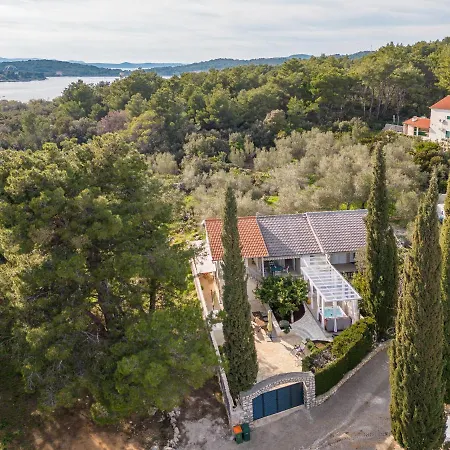 Roko - Luxury 60m From Beach! Willa