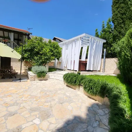 Villa Roko - Luxury 60m From Beach!
