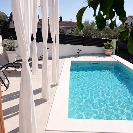 Roko - Luxury 60m From Beach! Ždrelac