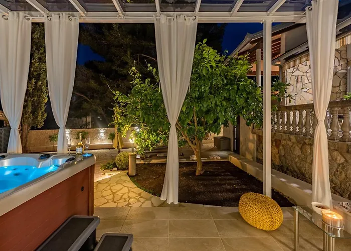 Roko - Luxury 60m From Beach! 빌라 *