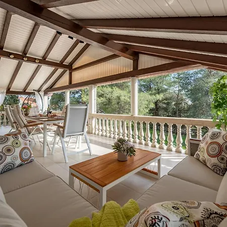Roko - Luxury 60m From Beach! Villa *