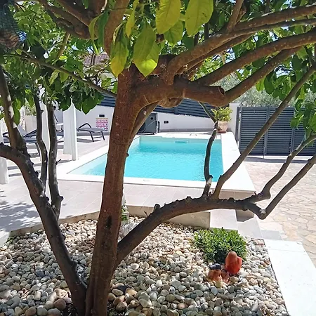 Roko - Luxury 60m From Beach! וילה Ždrelac