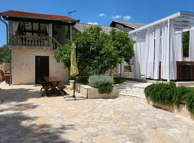 Roko - Luxury 60m From Beach! Willa Ždrelac